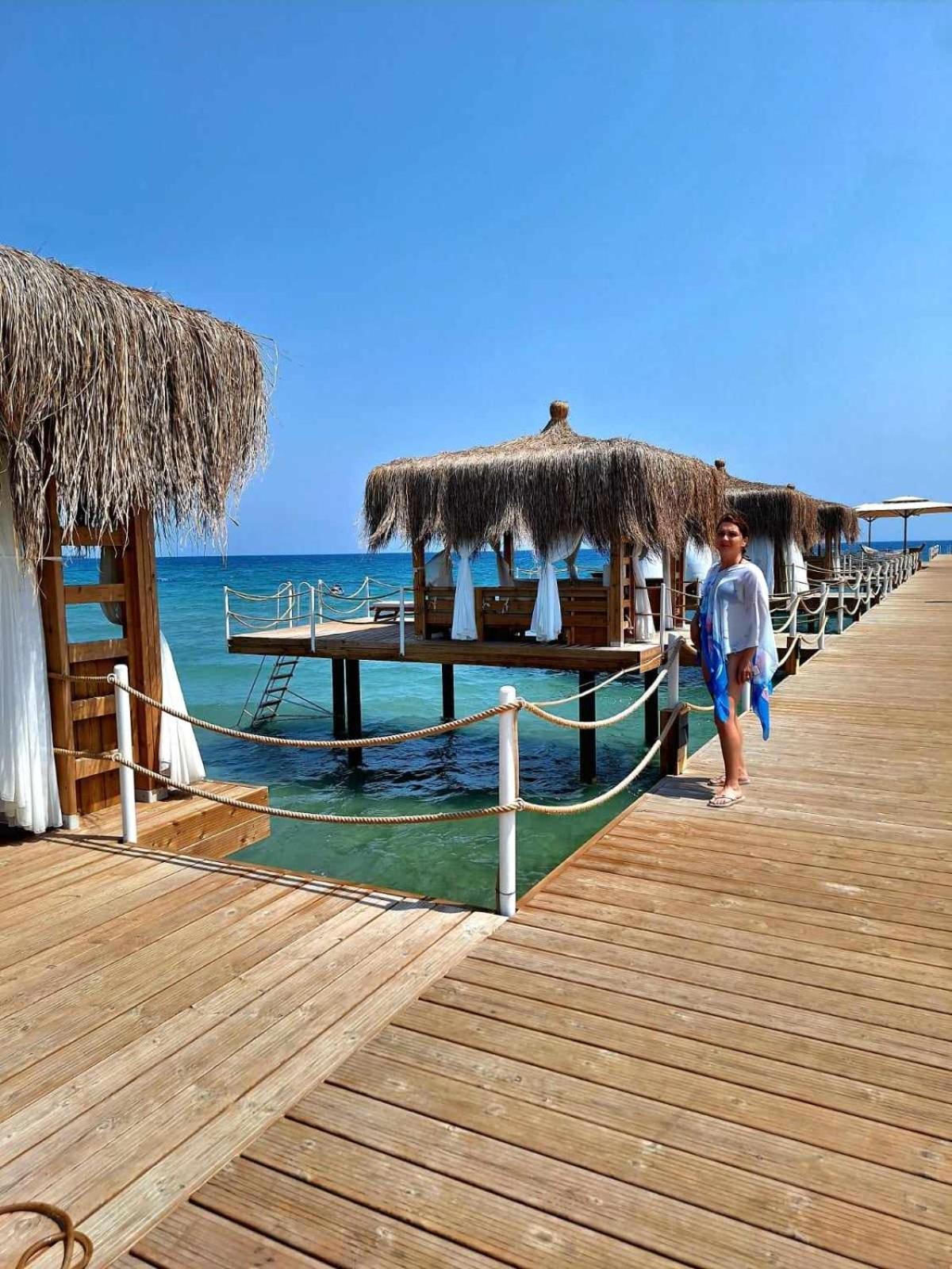 Sunrise Beach Club Gastria 外观 照片
