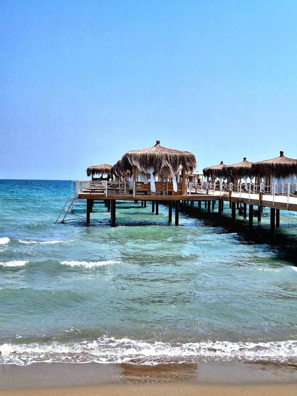 Sunrise Beach Club Gastria 外观 照片